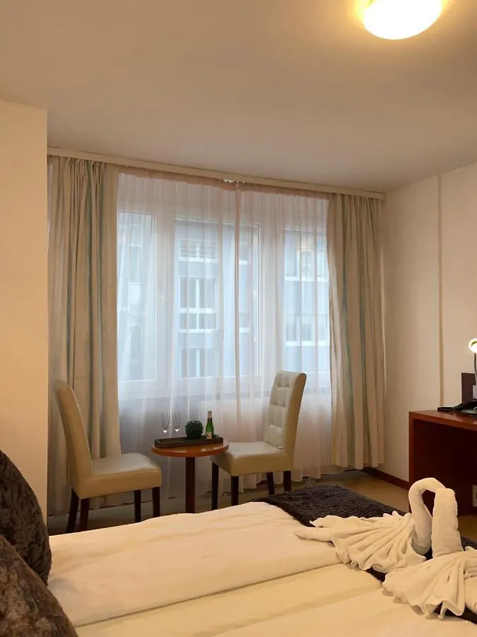 Griffin Hotel Am Neumarkt Cologne