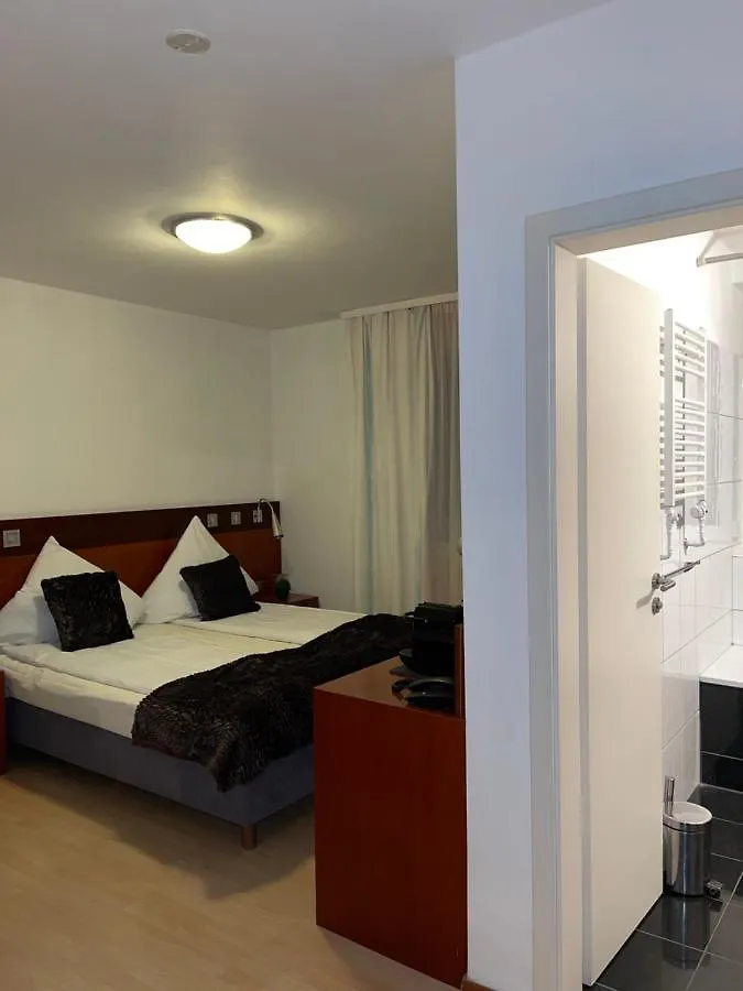 Griffin Hotel Am Neumarkt Cologne